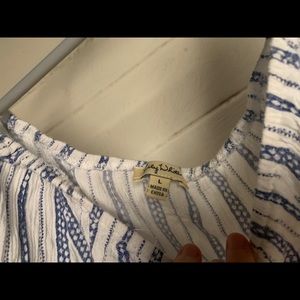 Off shoulder crop top